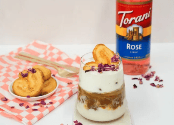 iced parisian rose latte